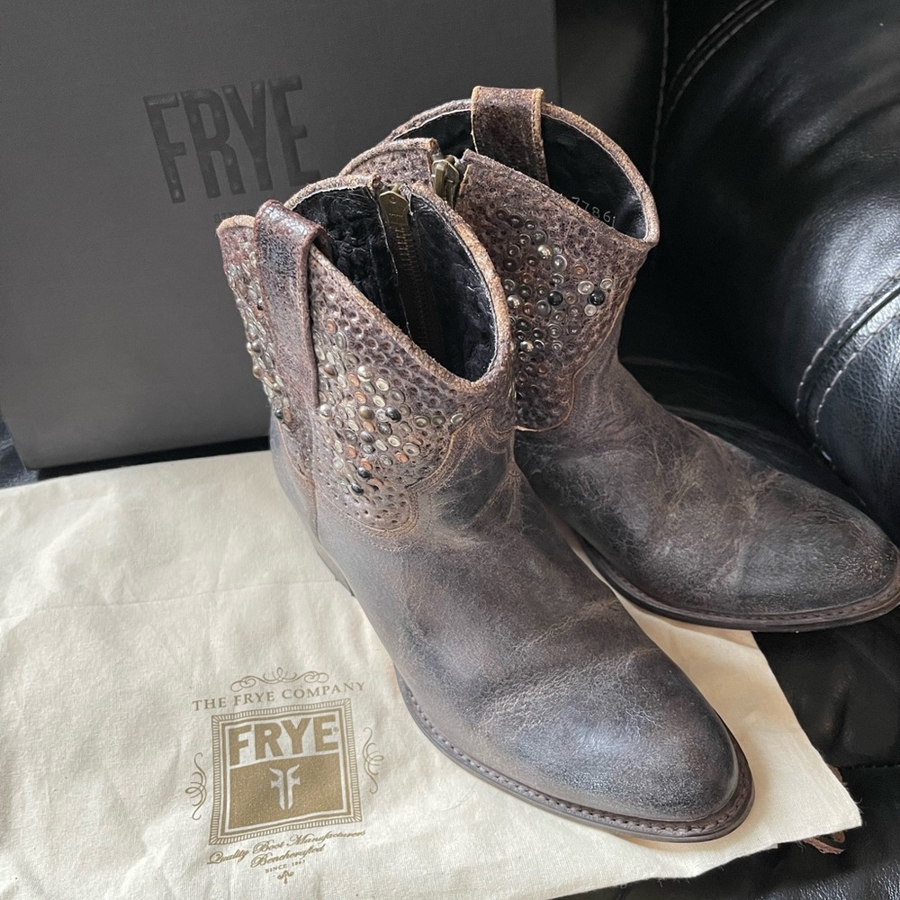Women Deborah Studded Boots